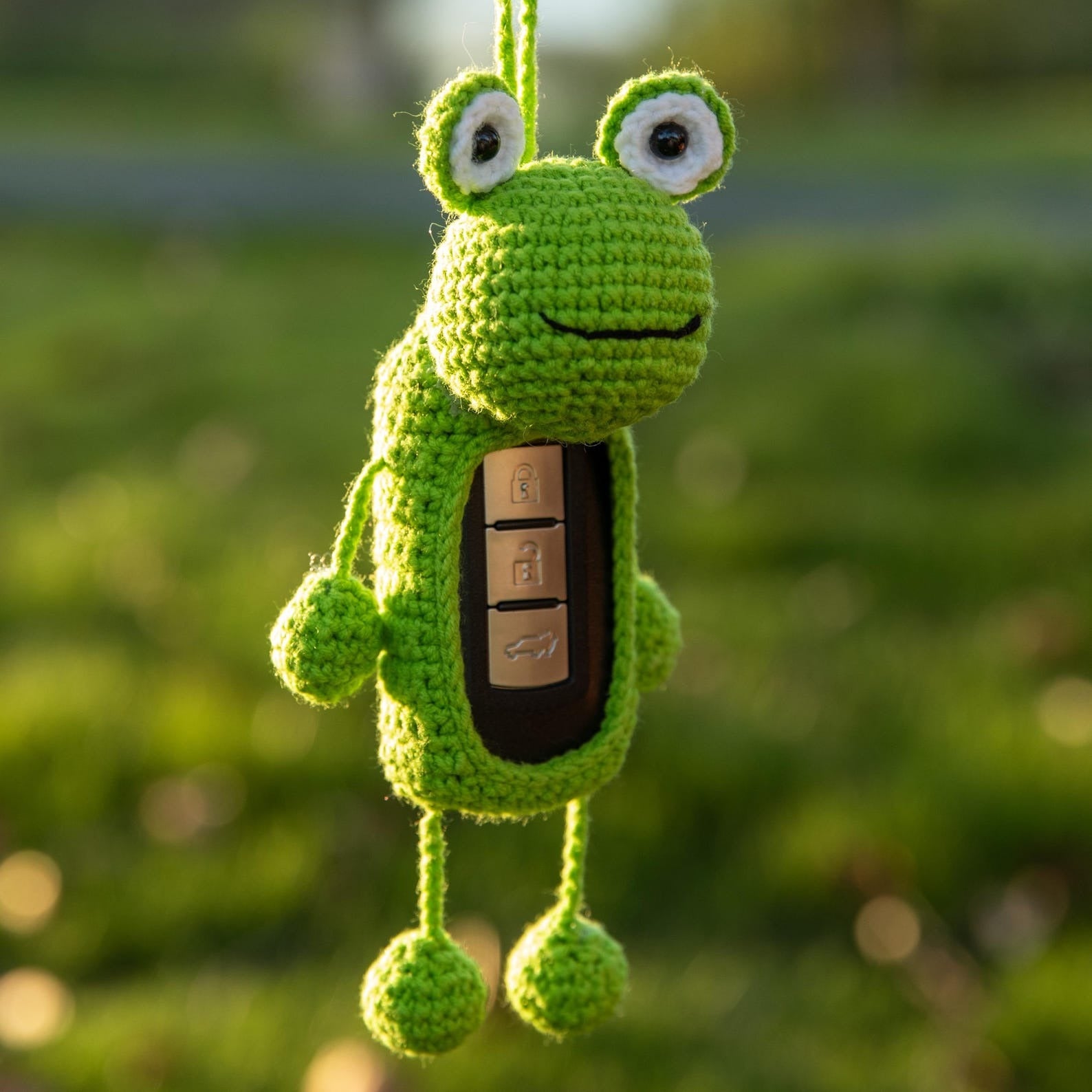 Crochet Frog Car Key Cover