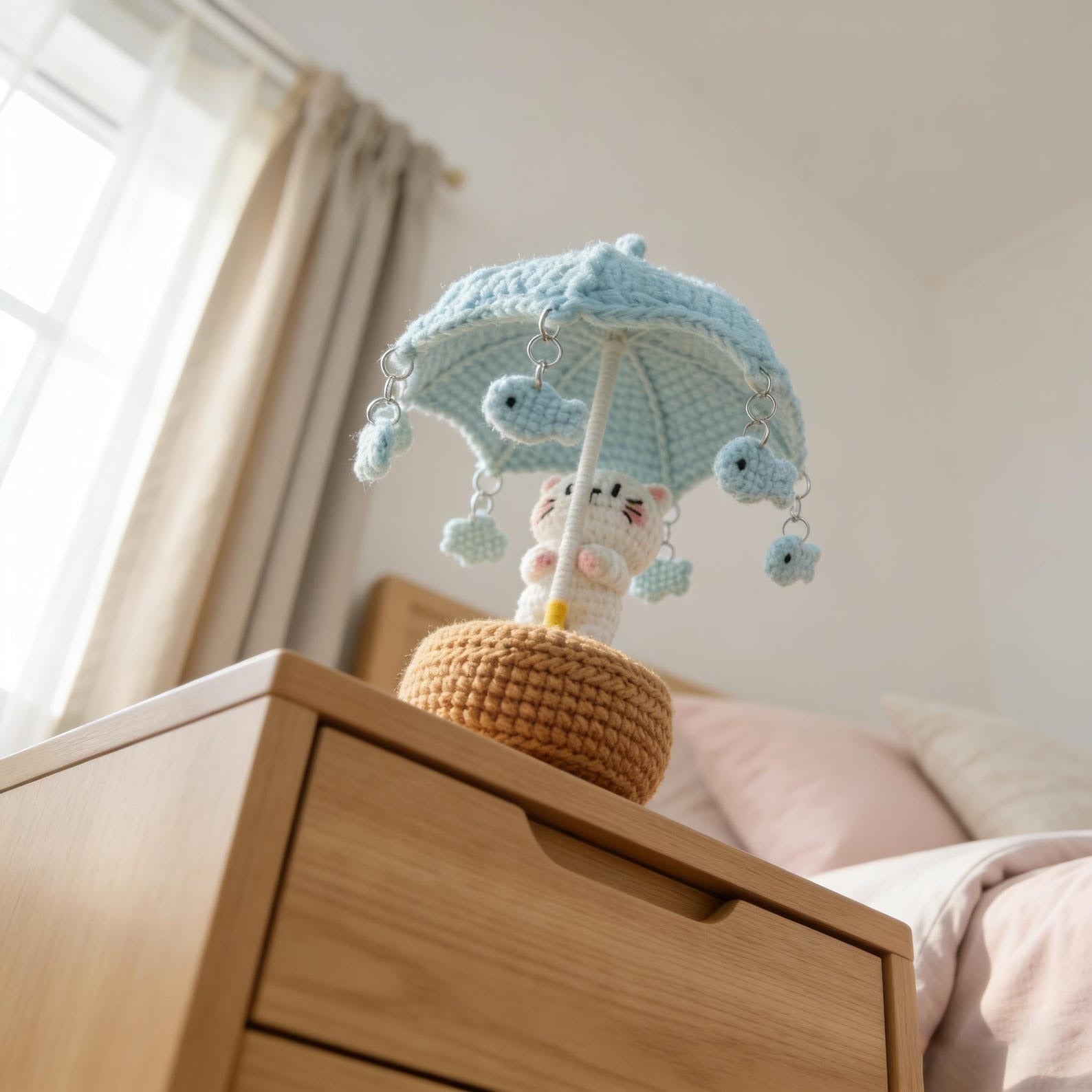 Crochet Spinning Umbrella Toy, Hand